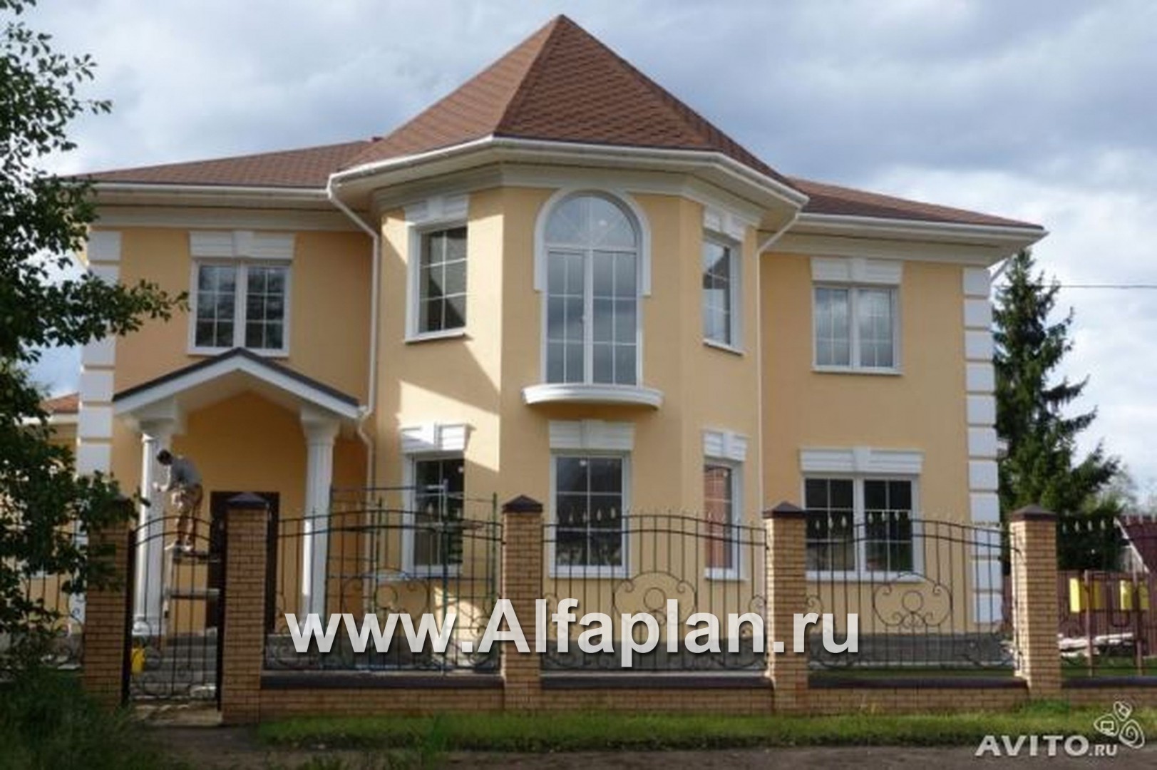 «Белта» - проект двухэтажного дома из газобетона, планировка со вторым светом в гостиной, с эркером и террасой - дизайн дома №2