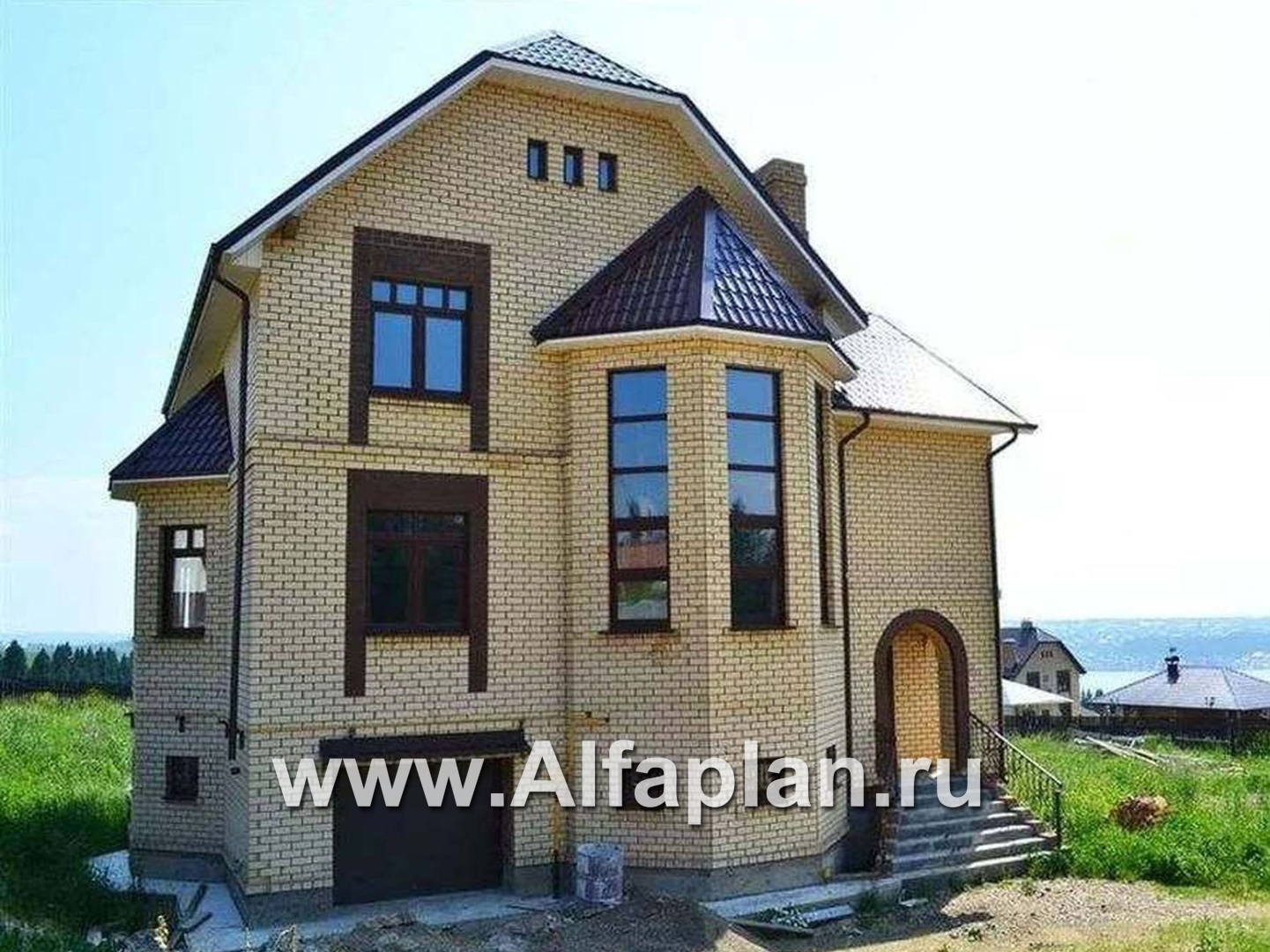 «Верона» - проект трехэтажного дома, с эркером и с верандой, с гаражом - дизайн дома №2