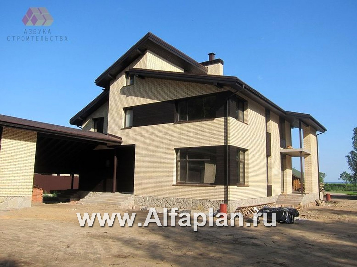 Проект двухэтажного дома с фото, план с гостевой на 1 эт и со вторым светом гостиной,  с террасой и  с гаражом на 3 авто - дизайн дома №1